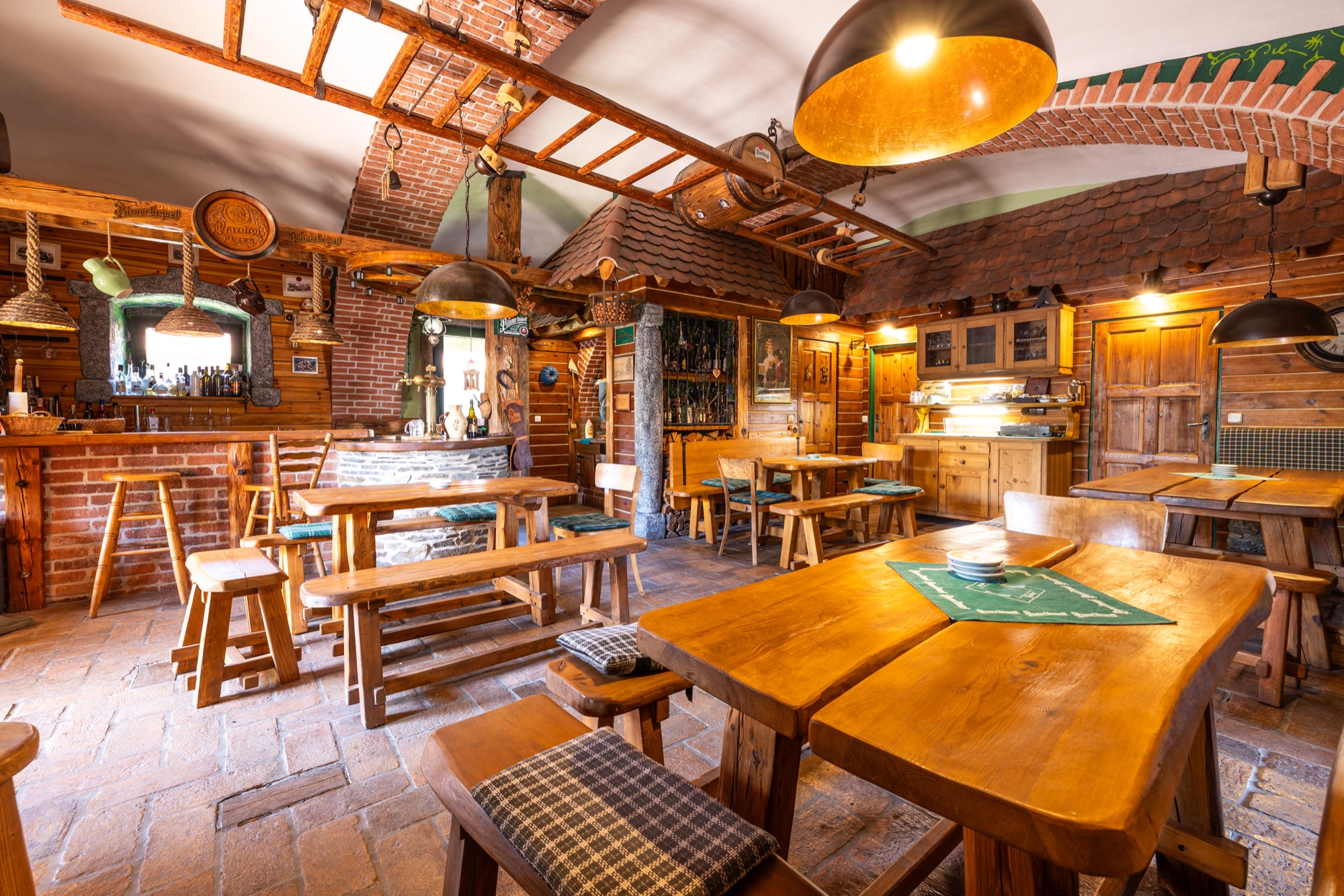 Minirestaurace a jídelna